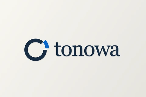 紺色の円と青いアクセントを組み合わせたtonowaのロゴ